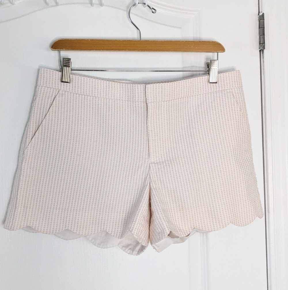 Club Monaco scallops hem pastel pink textured shorts size 8